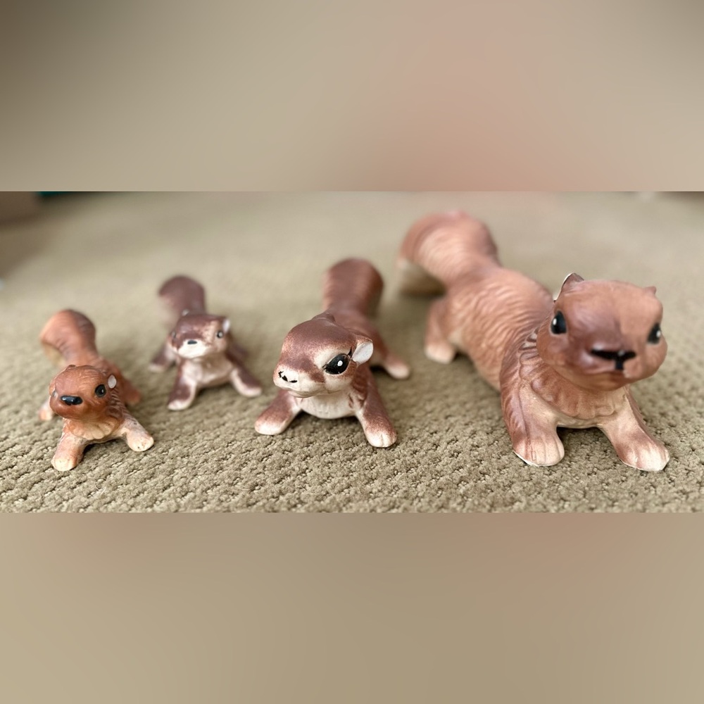Artmark Vintage Hand Painted Ceramic Squirrel Family • Made in Japan • Set of 4